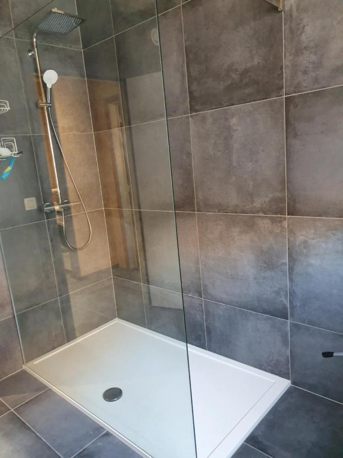 Vue Sur Meuse Apartment Profondeville Bagian luar foto